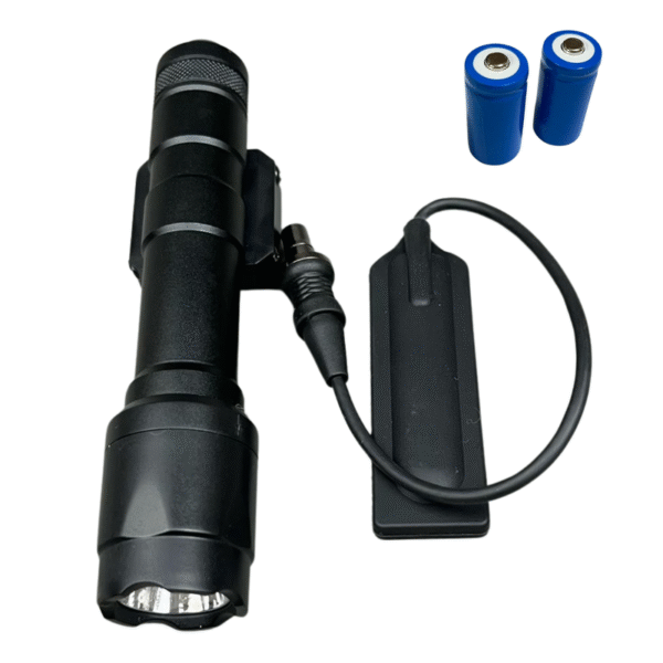 Lanterna M600 Preta Polimero C/ Acionador - Imagem 2
