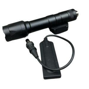 Lanterna M600 Preta Polimero C/ Acionador