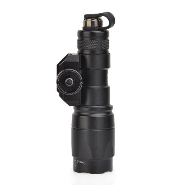 Lanterna Tática Surefire Mod. M300 c/ acionador Remoto - Imagem 2
